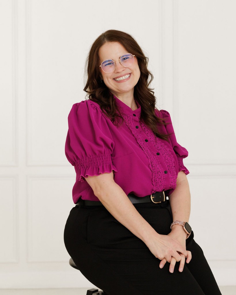 Laura Holfield